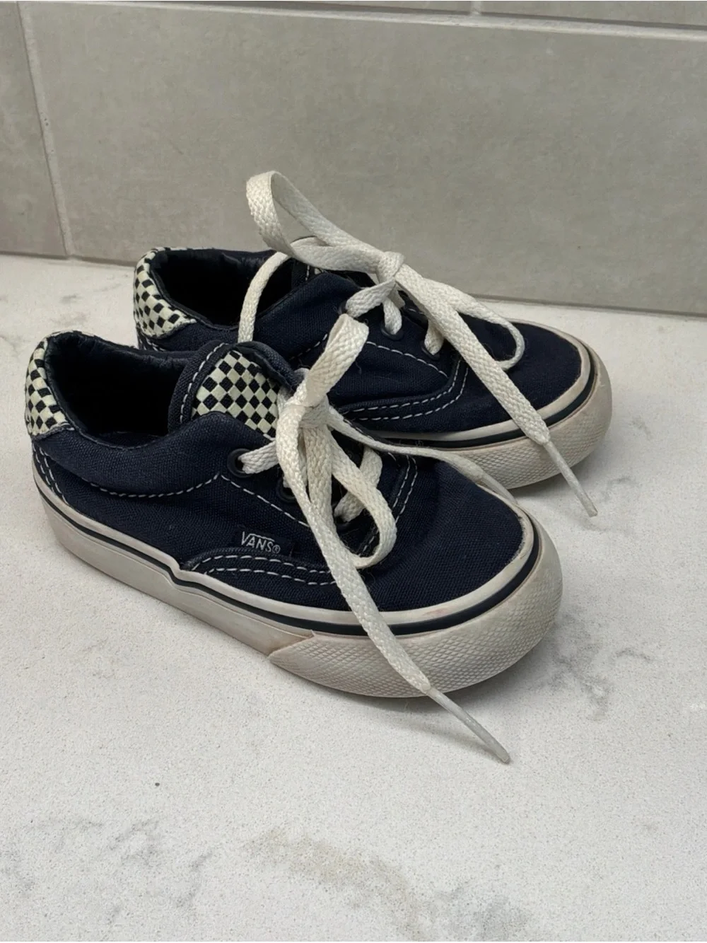 Vans Off the Wall Toddlers 5.5 Blue and White Checker Skater